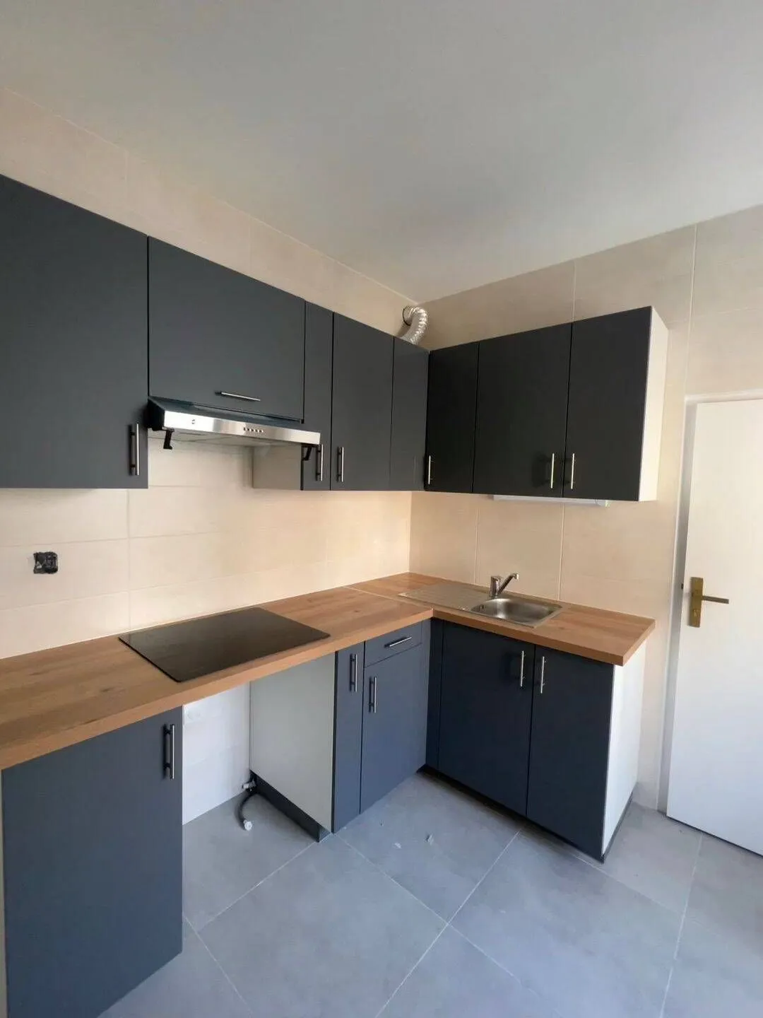 Location Versailles Appartement 695b8feeb9f21