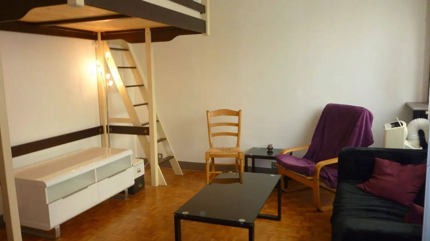 Location La Garenne-Colombes Appartement 695ccbb02f233