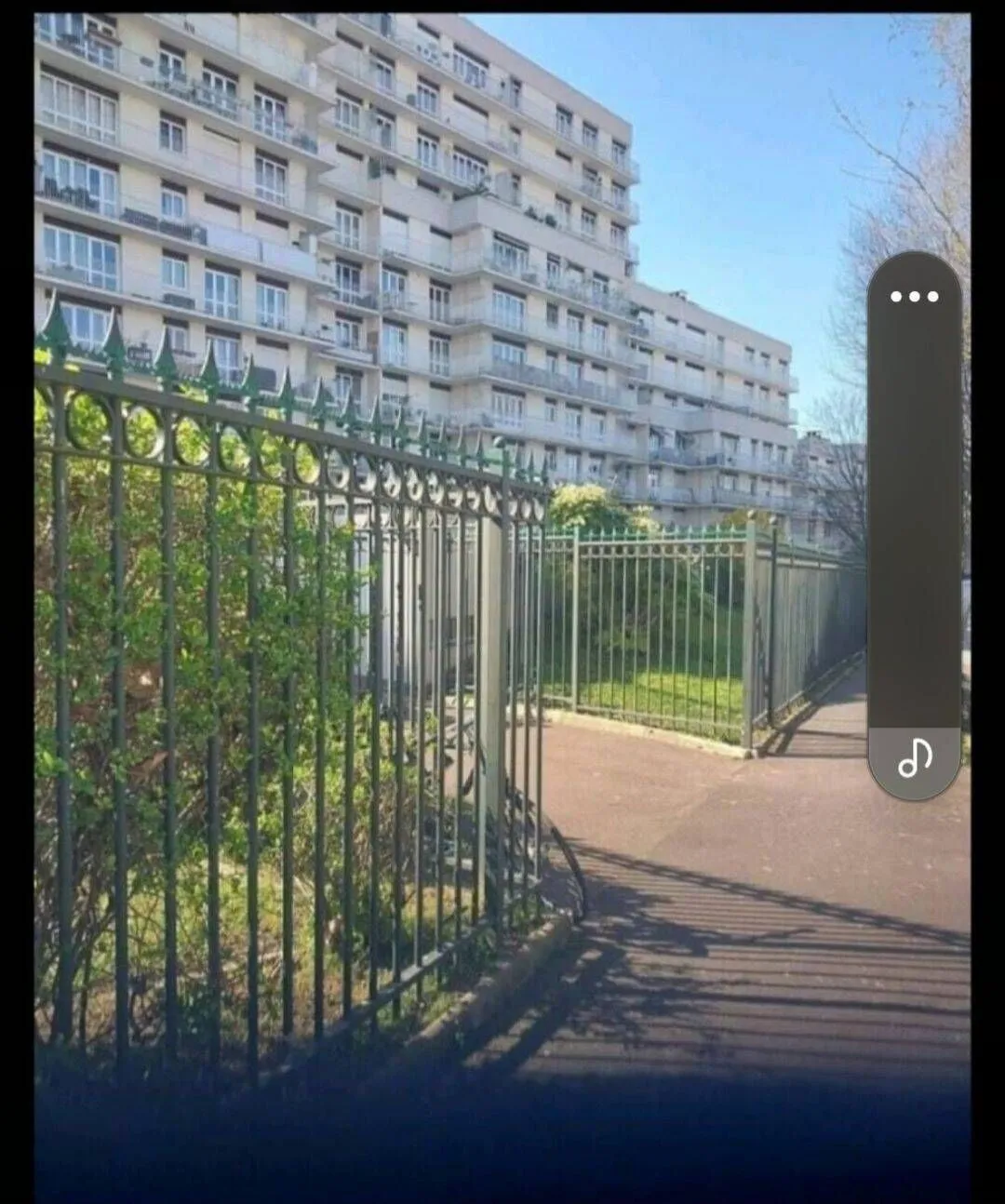 Location L'Île-Saint-Denis Appartement 695d11ac5ea42