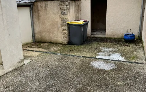 Location Villeneuve-sur-Yonne Maison 695d6c08a867