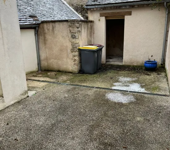 Location Villeneuve-sur-Yonne Maison 695d6c08a8673