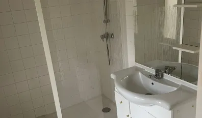 miniatureLocation Villeneuve-sur-Yonne Maison 695d6c08a8672