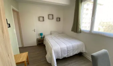 miniatureLocation Le Mans Chambre 695e40324b592