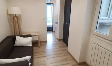 miniatureLocation Montrouge Appartement 695e9dc194fb2