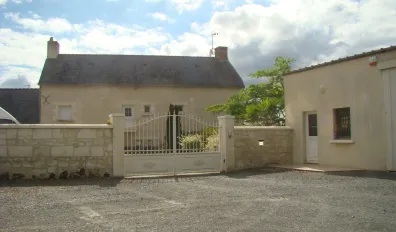 miniatureLocation Neuillé Maison 695f5f9aec882