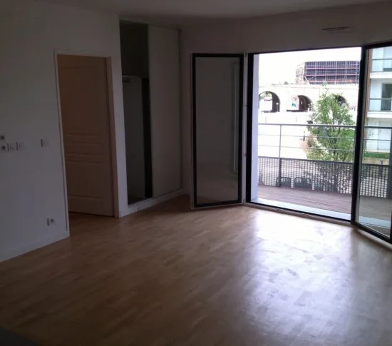 Location Issy-les-Moulineaux Appartement 695fa013f0982