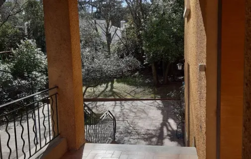 Location Nîmes Maison 695ff676c4fc