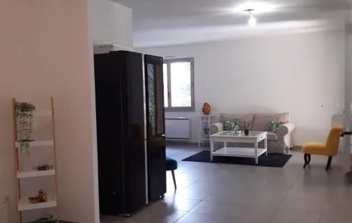 Location Nîmes Maison 695ff676c4fc