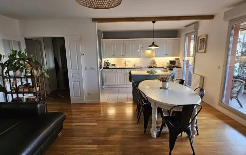 Location Villeurbanne Appartement 6960e60b354b