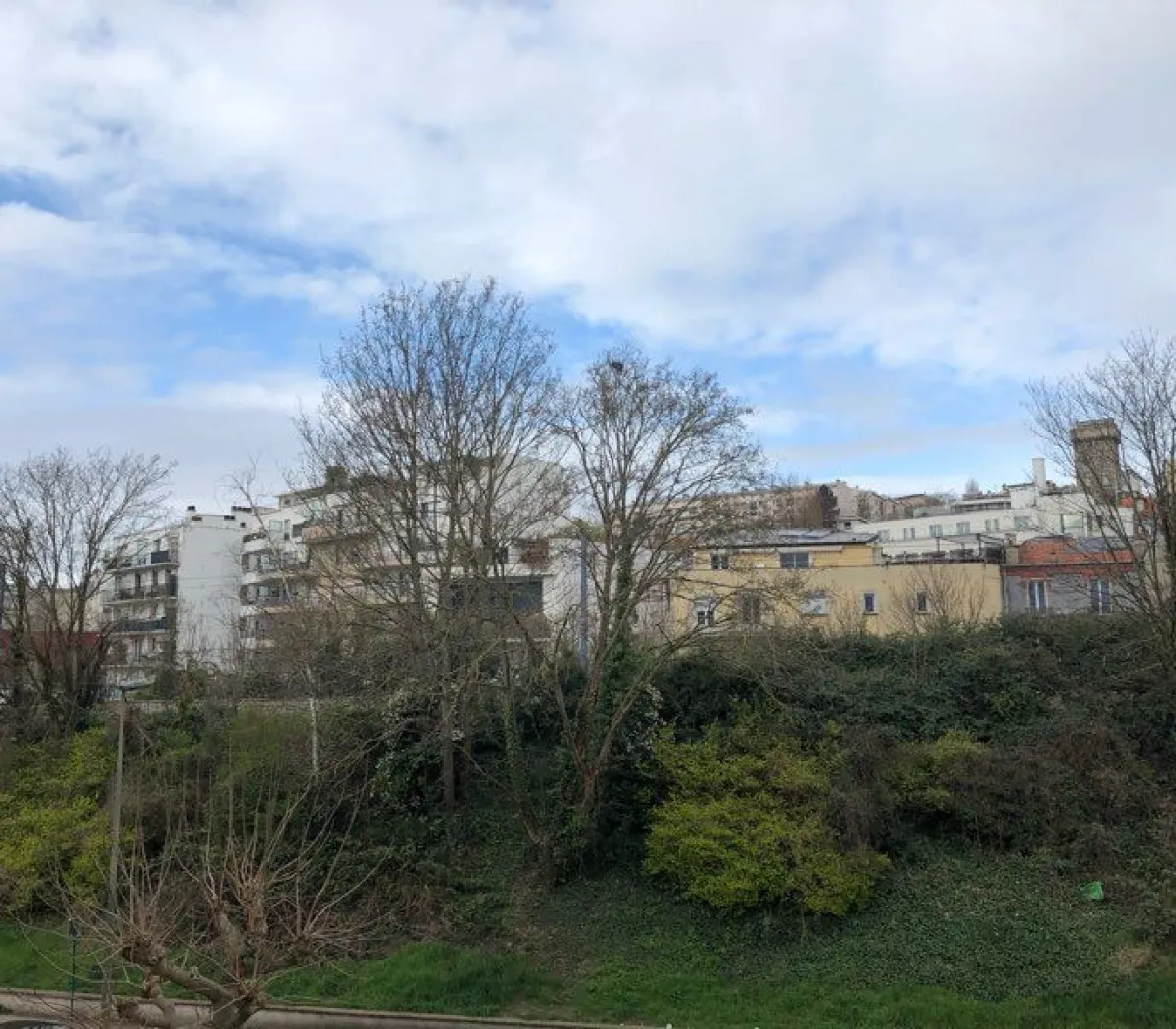 Location Suresnes Appartement 6961011c7880