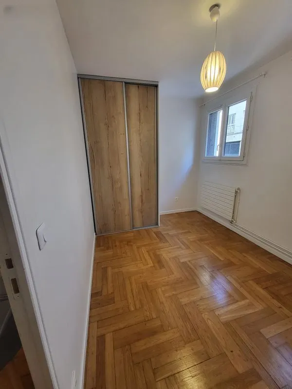 Location Paris Appartement 6962a2fd4064