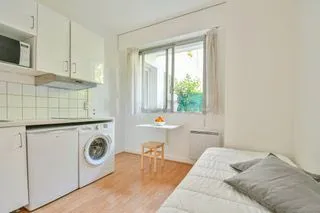 Location Neuilly-sur-Seine Appartement 6963de5a48671