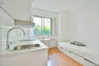 Location Neuilly-sur-Seine Appartement 6963de5a48672