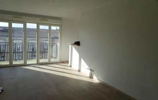Location Bordeaux Appartement 6963e3dc5282