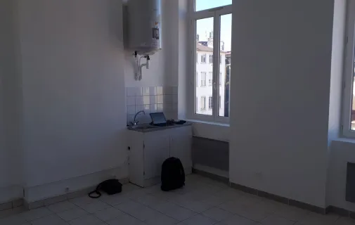 Location Lyon Appartement 6964e15f2ade