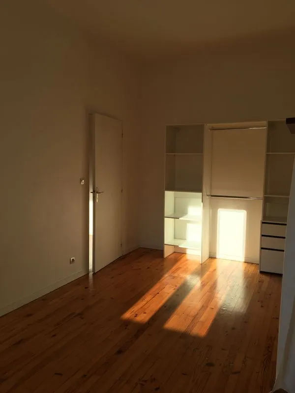Location Villeurbanne Appartement 696518a3041a3