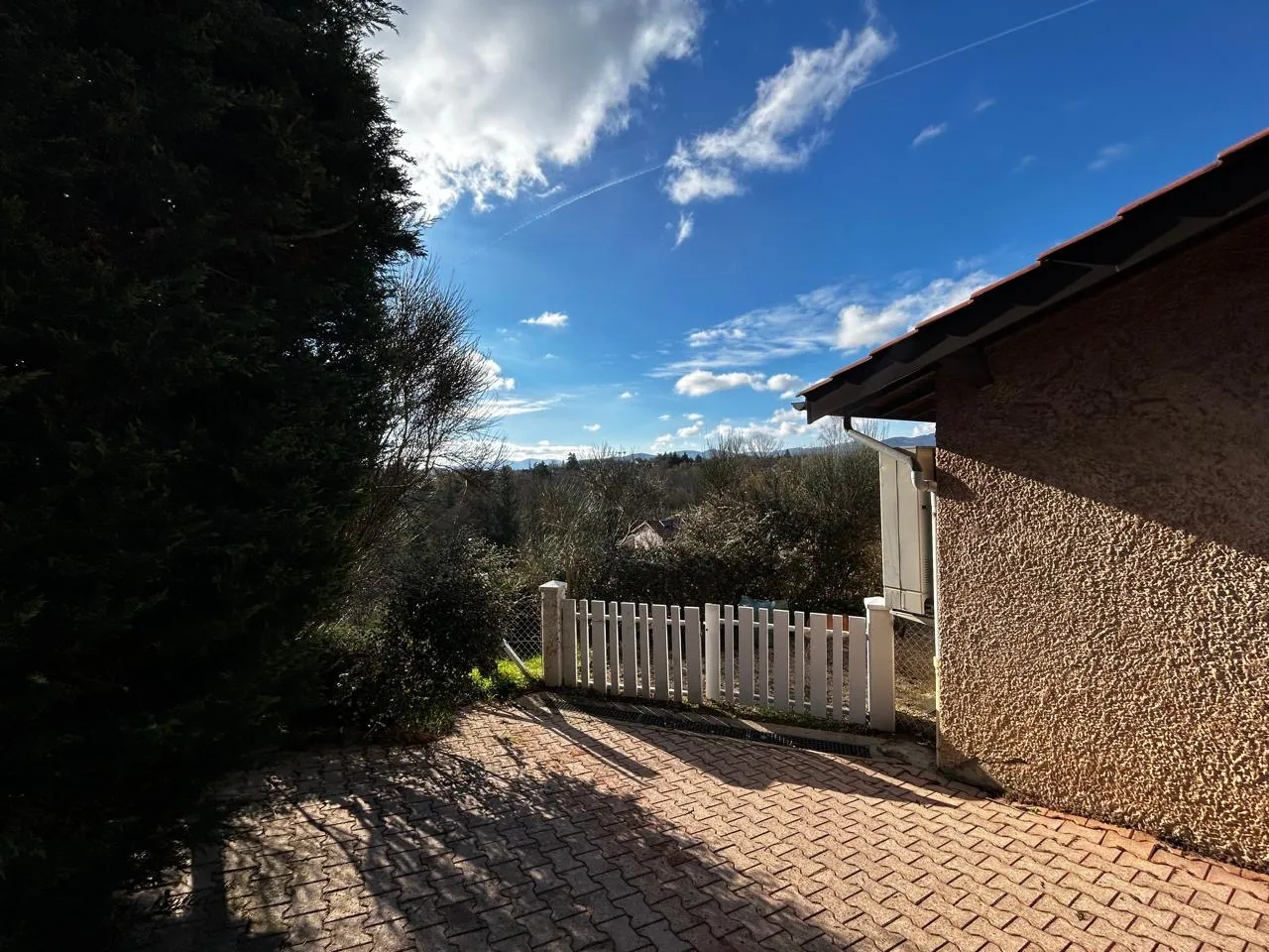 Location Saint-Genis-les-Ollières Maison 6966448d2b621