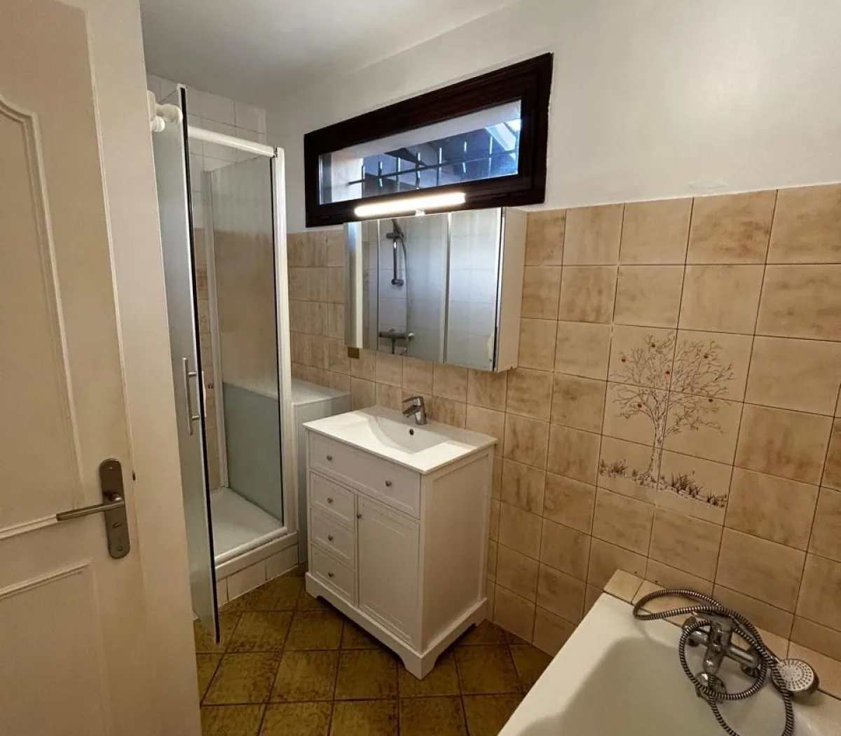 Location Saint-Genis-les-Ollières Maison 6966448d2b62