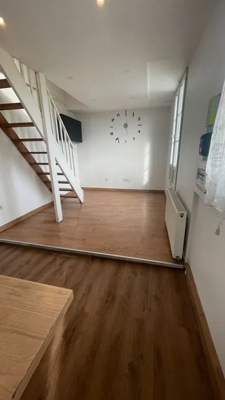 Location Aulnay-sous-Bois Appartement 69690d63b34f
