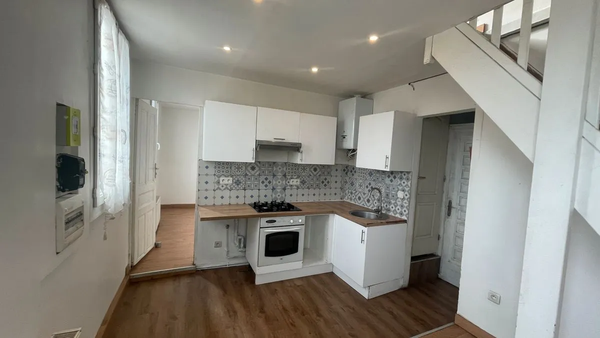 Location Aulnay-sous-Bois Appartement 69690d63b34f