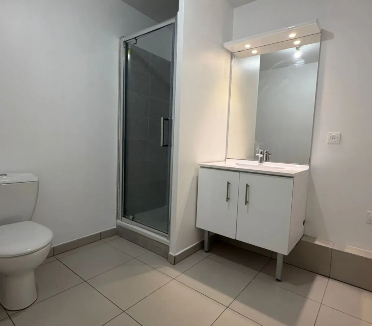 Location La Garenne-Colombes Appartement 696935b08a69