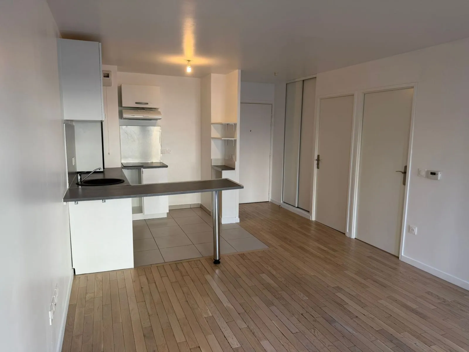 Location La Garenne-Colombes Appartement 696935b08a69