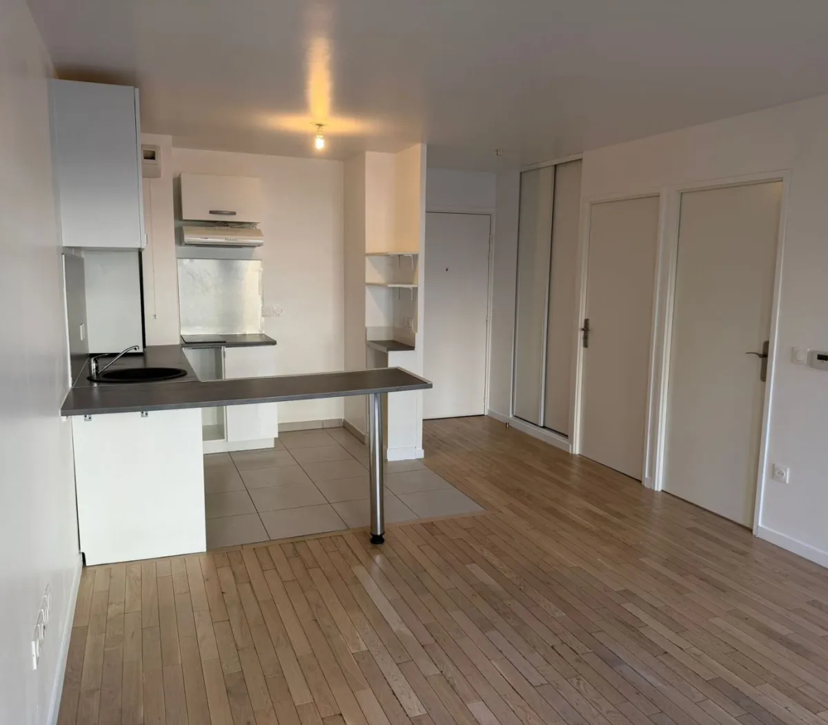Location La Garenne-Colombes Appartement 696935b08a69