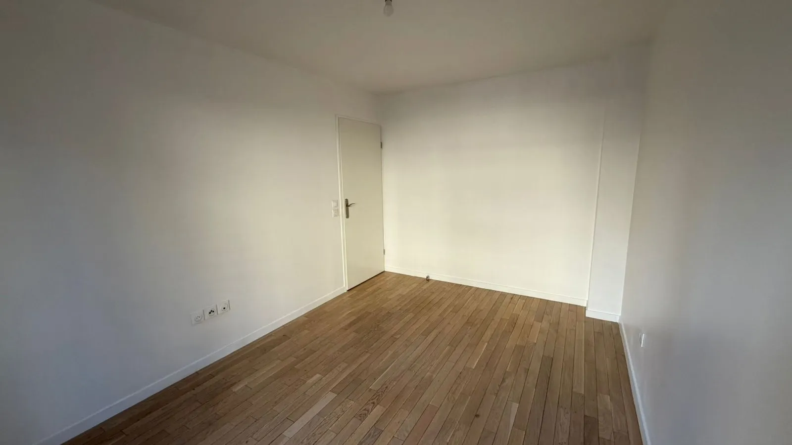 Location La Garenne-Colombes Appartement 696935b08a69