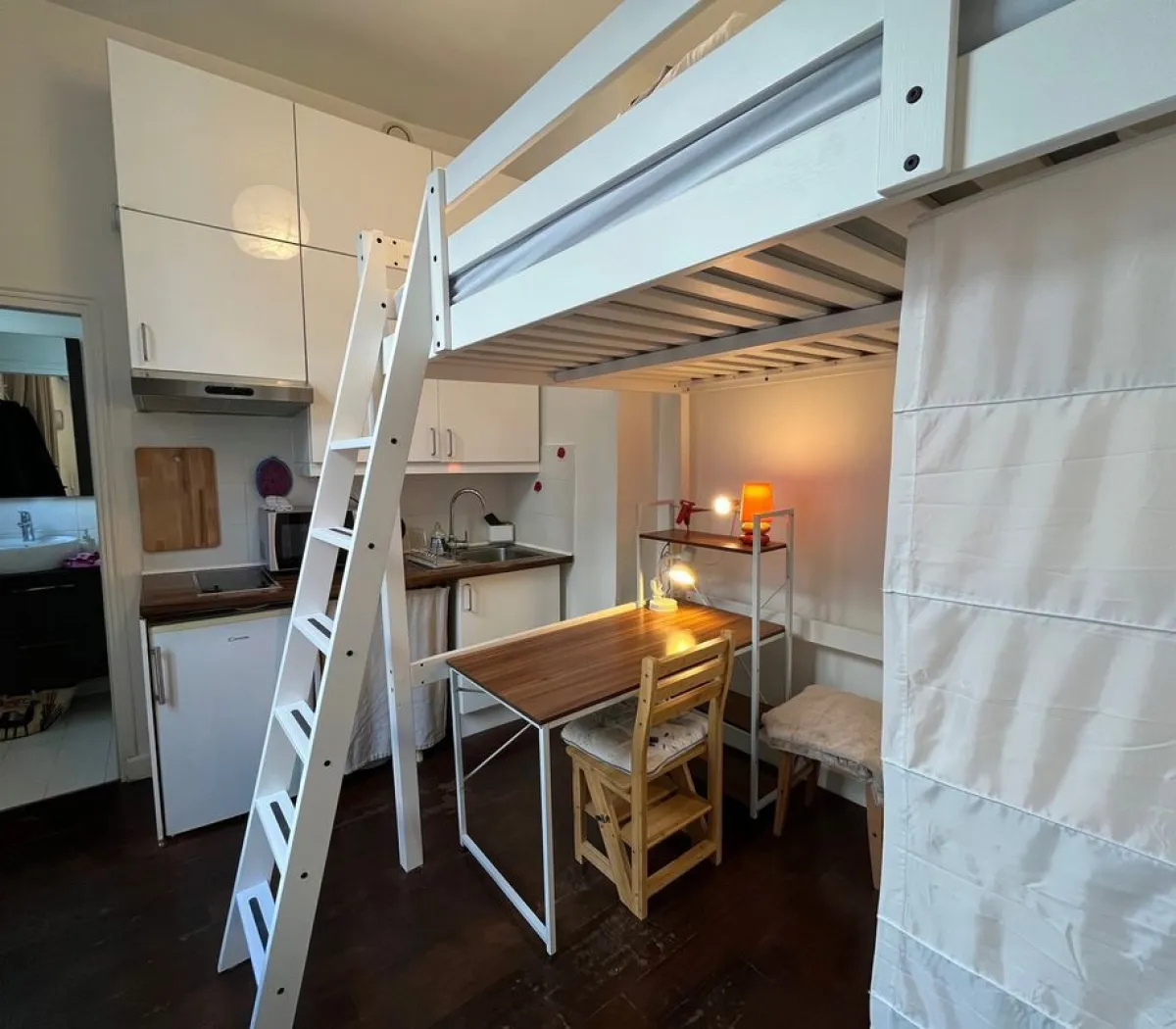 Location Paris Appartement 69694b4dee1c