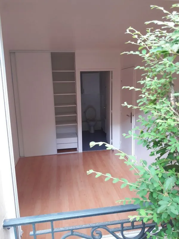 Location Courbevoie Appartement 6969f4c024c2
