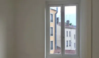 miniatureLocation Villeurbanne Appartement 6969f5fbde652