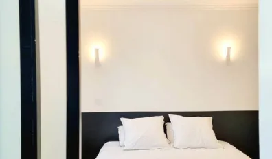 miniatureLocation Suresnes Appartement 6969f602c72d2