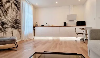 miniatureLocation Suresnes Appartement 6969f602c72d2