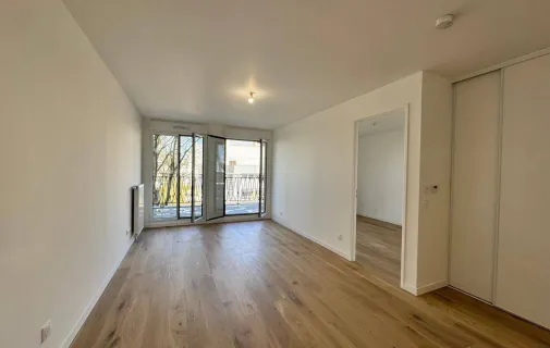 Location Le Plessis-Robinson Appartement 696a15168bd7