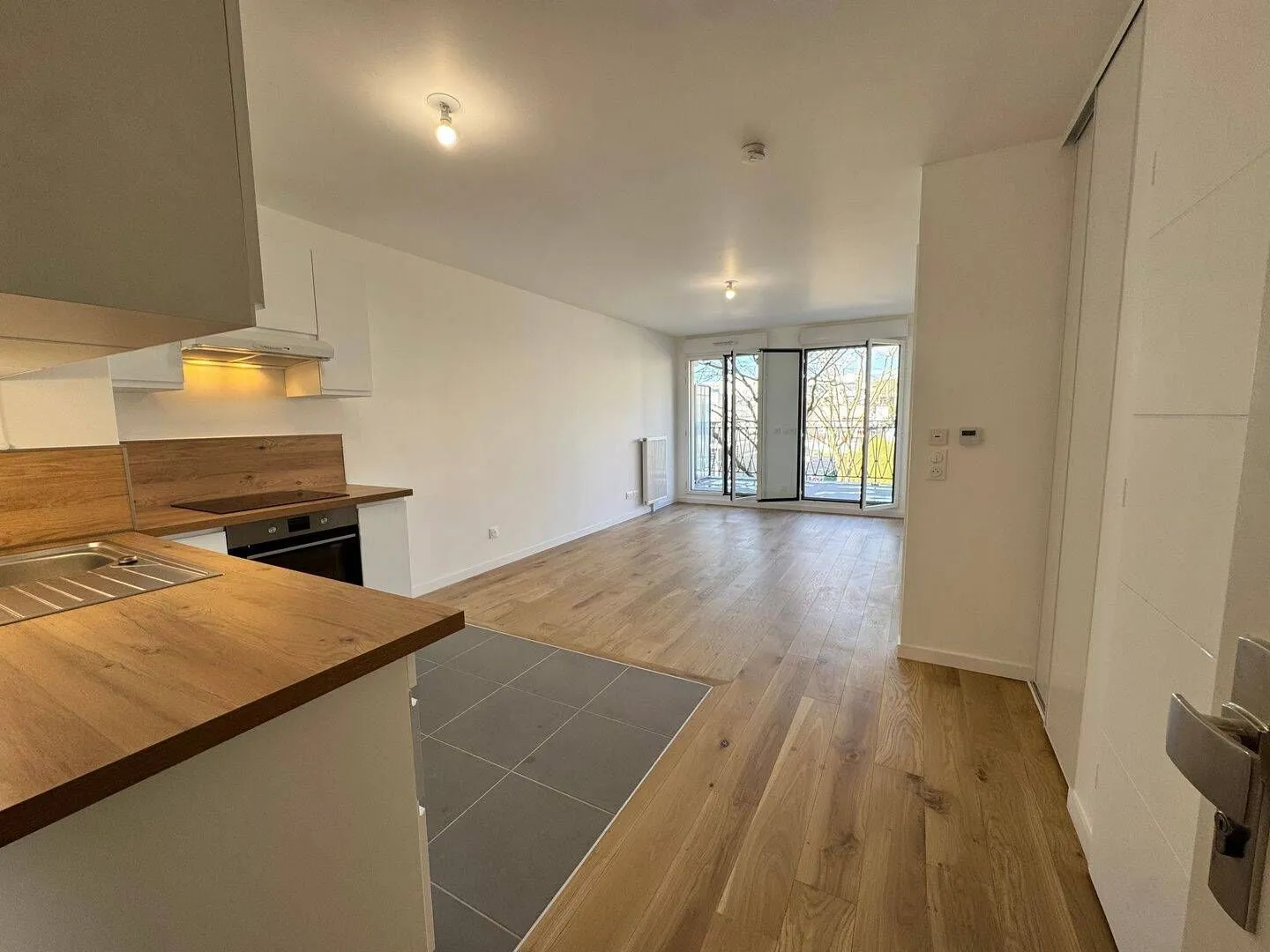 Location Le Plessis-Robinson Appartement 696a15168bd72