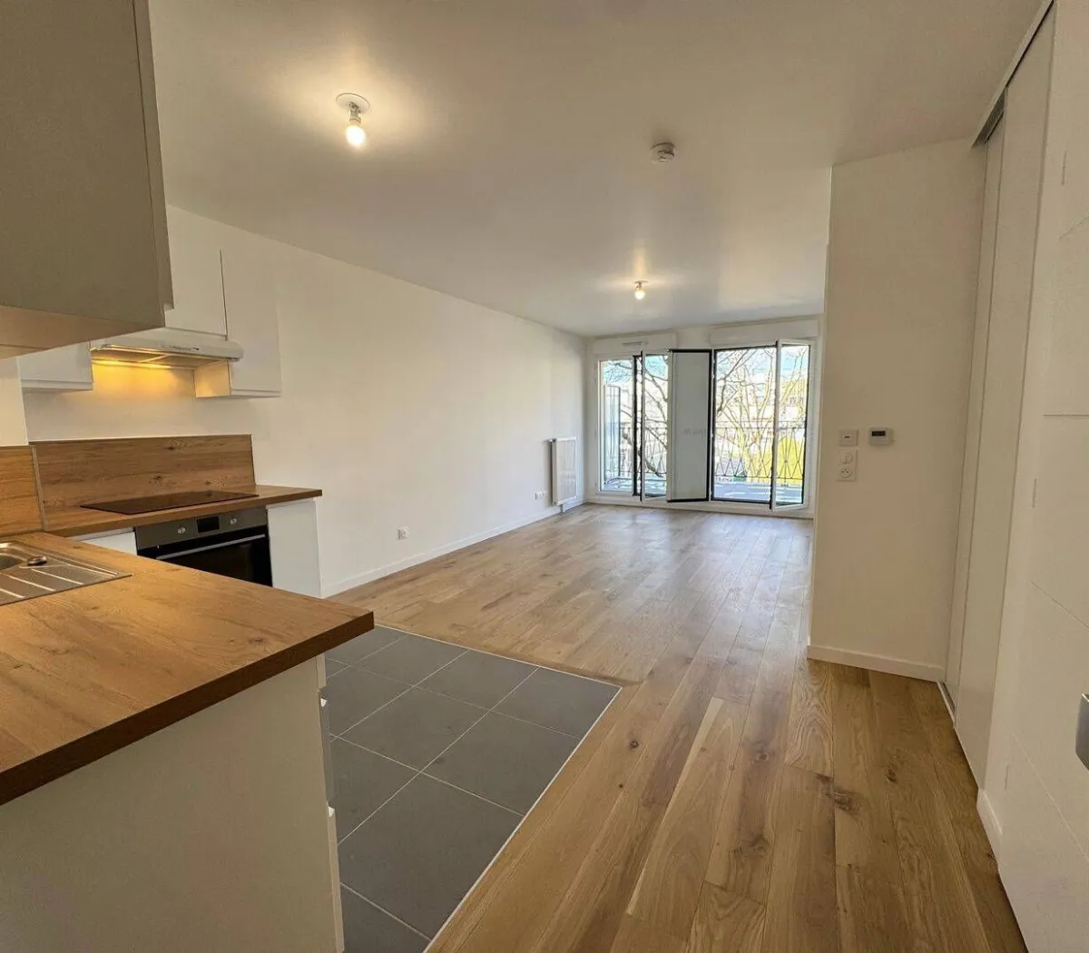 Location Le Plessis-Robinson Appartement 696a15168bd7