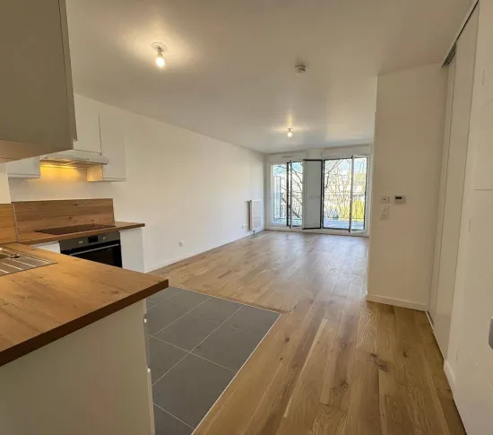 Location Le Plessis-Robinson Appartement 696a15168bd72