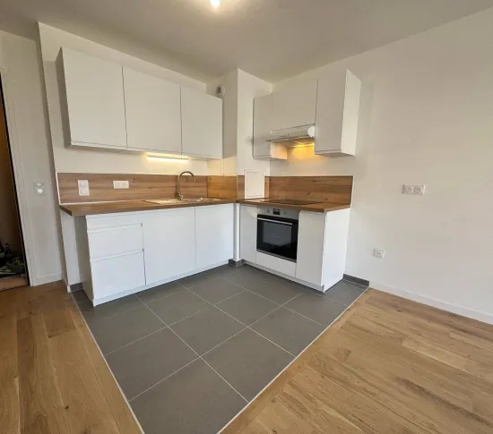 Location Le Plessis-Robinson Appartement 696a15168bd73