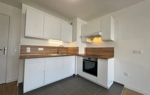 Location Le Plessis-Robinson Appartement 696a15168bd7