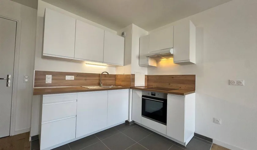 Location Le Plessis-Robinson Appartement 696a15168bd71