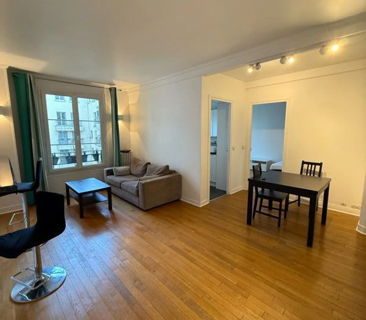 Location Levallois-Perret Appartement 696a497ba919