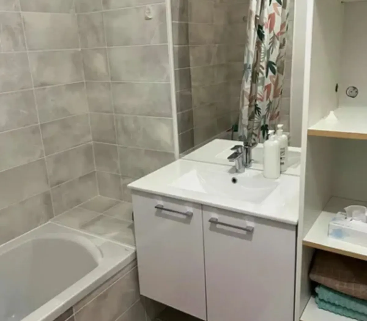 Location Saint-Genis-Pouilly Chambre 696a8dc16f5b