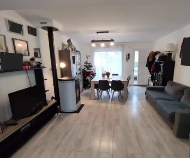 Location Cerisé Maison 696aadac76a1