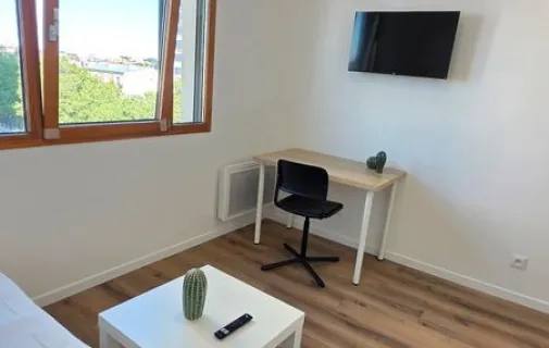 Location Clichy Appartement 696ba4e8cb71