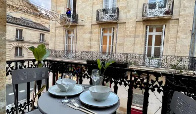 miniatureLocation Bordeaux Appartement 696c046c17982