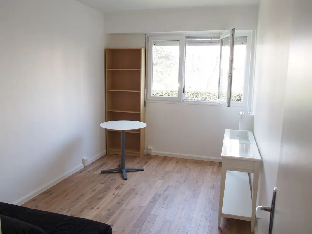 Location Asnières-sur-Seine Appartement 696d5496e8ad1