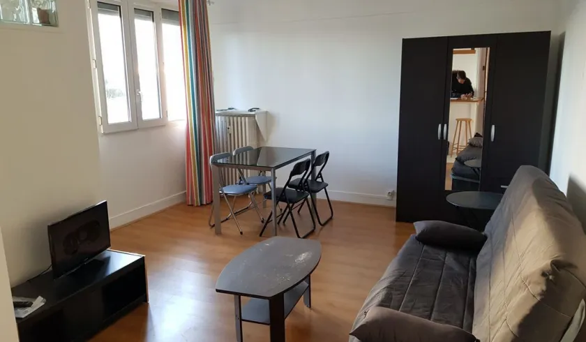 Location Issy-les-Moulineaux Appartement 696d55dfd60d1