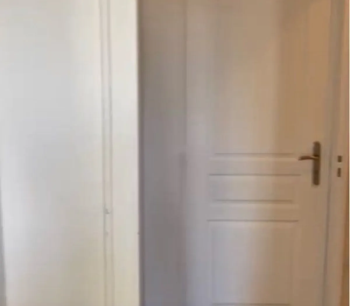 Location Levallois-Perret Appartement 696e3b06c908