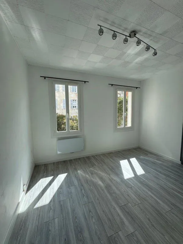 Location Marseille Appartement 696e3c63d8961