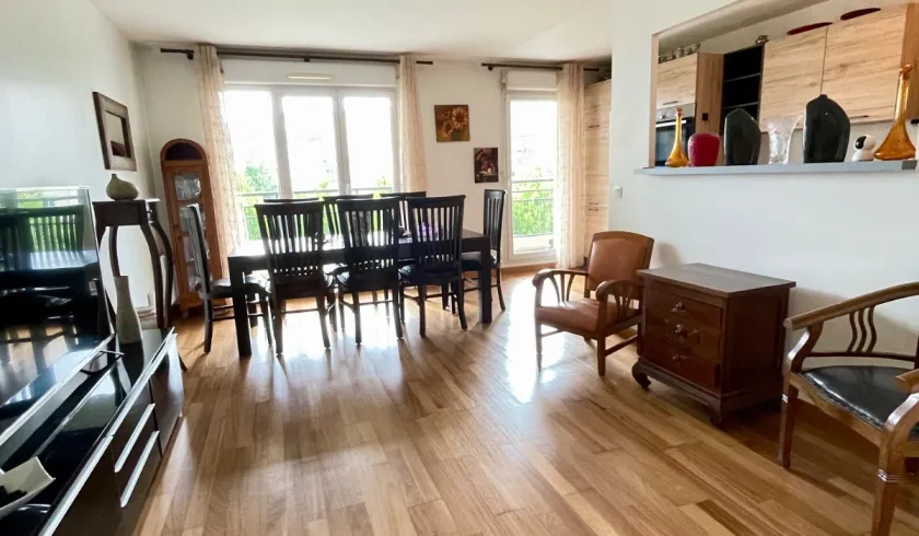 Location Le Bourget Appartement 696f14c776251